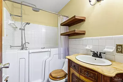 848 Ash Dr, Pensacola, FL 32503 - Photo 25
