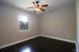 7421 Deck Ln, Pensacola, FL 32526 - Photo 17