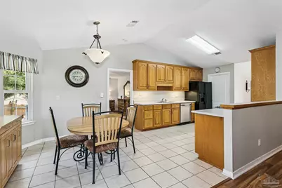 652 Ashford Rd, Cantonment, FL 32533 - Photo 7
