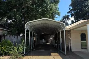 6220 Weekly St, Milton, FL 32570 - Photo 3