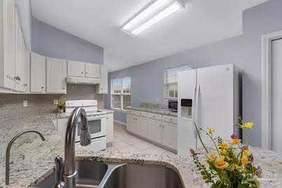 1039 Brownfield Rd, Pensacola, FL 32526 - Photo 11