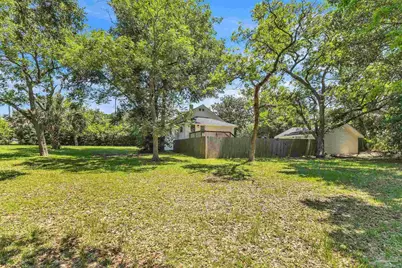2025 W Wright St, Pensacola, FL 32502 - Photo 35