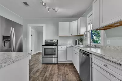 2025 W Wright St, Pensacola, FL 32502 - Photo 17