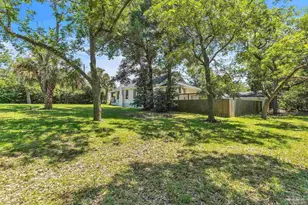 2025 W Wright St, Pensacola, FL 32502 - Photo 33