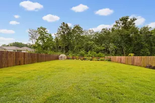 889 Windhill Dr, Cantonment, FL 32533 - Photo 33