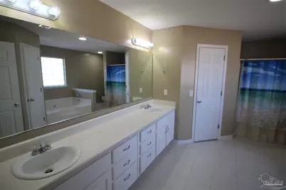 1100 Freeboard Blvd, Pensacola, FL 32507 - Photo 11