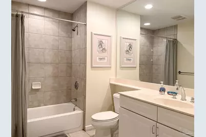 645 Lost Key Dr #202D, Pensacola, FL 32507 - Photo 9