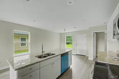 523 Bayliss Ct, Pensacola, FL 32505 - Photo 13