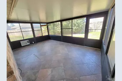 1306 Pine Hill Cir, Pensacola, FL 32506 - Photo 23