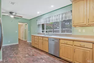 724 Woodmere Dr, Pensacola, FL 32503 - Photo 7