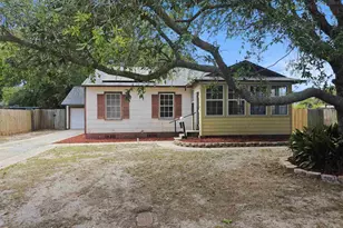 209 NW Gilliland Rd, Pensacola, FL 32507 - Photo 21