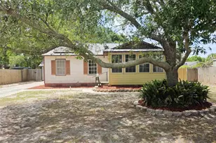 209 NW Gilliland Rd, Pensacola, FL 32507 - Photo 1