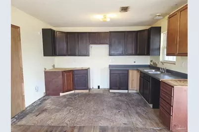 209 NW Gilliland Rd, Pensacola, FL 32507 - Photo 7