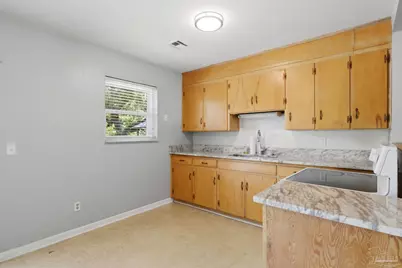 1904 Heinrich St, Pensacola, FL 32507 - Photo 5