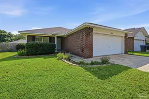 856 Miramar Dr, Pensacola, FL 32506 - Photo 1