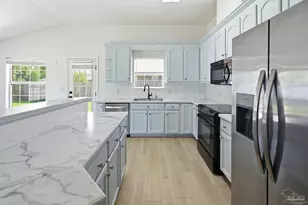 856 Miramar Dr, Pensacola, FL 32506 - Photo 5