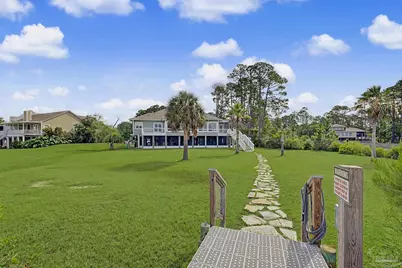 4501 Bayside Dr, Milton, FL 32583 - Photo 3
