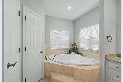 4501 Bayside Dr, Milton, FL 32583 - Photo 23