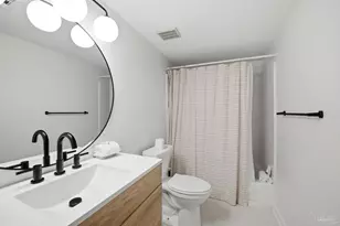 8522 Gulf Blvd, Navarre Beach, FL 32566 - Photo 15