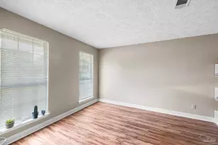 9800 Sourwood Ct, Pensacola, FL 32514 - Photo 7