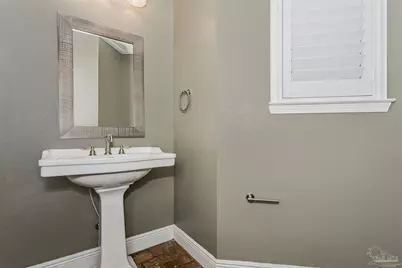 16340 Innerarity Pt Rd, Pensacola, FL 32507 - Photo 19