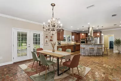 16340 Innerarity Pt Rd, Pensacola, FL 32507 - Photo 9