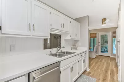4233 Spanish Trail Pl, Pensacola, FL 32504 - Photo 13