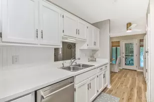4233 Spanish Trail Pl, Pensacola, FL 32504 - Photo 13