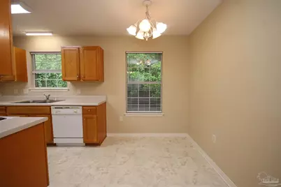 2289 Wyatt St, Pensacola, FL 32514 - Photo 5