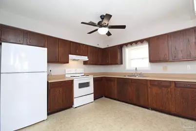 4630 Bellview Ave #B, Pensacola, FL 32526 - Photo 7