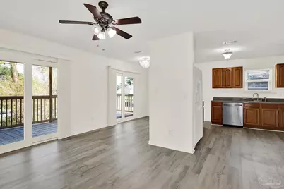 3195 Laurel Dr, Gulf Breeze, FL 32563 - Photo 9