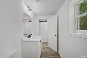 7265 Lockhart St, Pensacola, FL 32526 - Photo 29