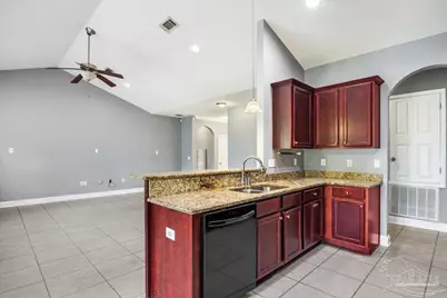 3625 Pearl Ct, Navarre, FL 32566 - Photo 9