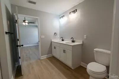 4621 Queen Palm Ct, Milton, FL 32571 - Photo 13