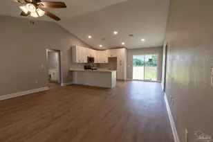 4621 Queen Palm Ct, Milton, FL 32571 - Photo 3
