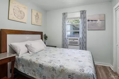 530 S 1st St, Pensacola, FL 32507 - Photo 9