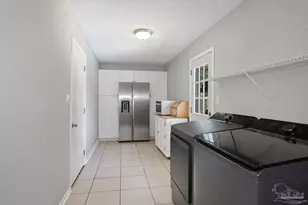 2810 Venetian Garden, Gulf Breeze, FL 32563 - Photo 23