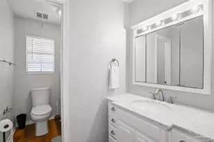2810 Venetian Garden, Gulf Breeze, FL 32563 - Photo 17