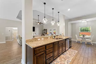 9185 Iron Gate Blvd, Milton, FL 32571 - Photo 15