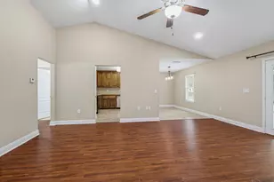 5567 Jones St, Milton, FL 32570 - Photo 11