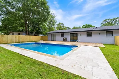 4511 St Nazaire Rd, Pensacola, FL 32505 - Photo 9