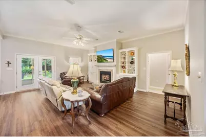 2555 Holley Pl, Navarre, FL 32566 - Photo 17
