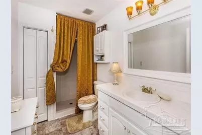 1834 W Smugglers Cove Dr, Gulf Breeze, FL 32563 - Photo 57