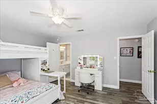 1834 W Smugglers Cove Dr, Gulf Breeze, FL 32563 - Photo 33