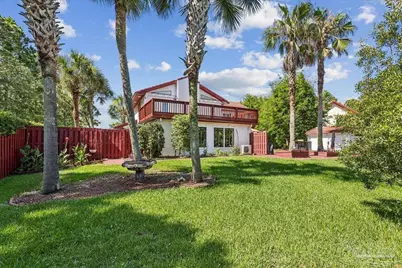 1834 W Smugglers Cove Dr, Gulf Breeze, FL 32563 - Photo 37