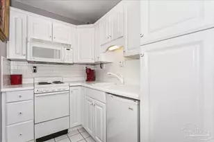 1834 W Smugglers Cove Dr, Gulf Breeze, FL 32563 - Photo 21