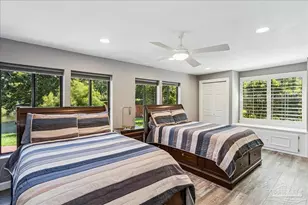 1834 W Smugglers Cove Dr, Gulf Breeze, FL 32563 - Photo 15