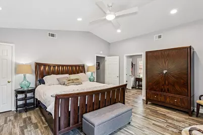 1834 W Smugglers Cove Dr, Gulf Breeze, FL 32563 - Photo 25