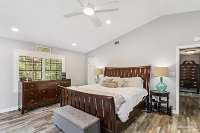 1834 W Smugglers Cove Dr, Gulf Breeze, FL 32563 - Photo 23