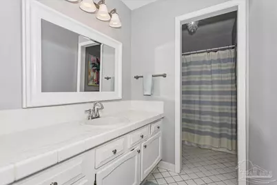 1834 W Smugglers Cove Dr, Gulf Breeze, FL 32563 - Photo 35